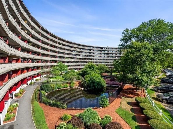 200 Swanton St 228, Winchester MA 01890