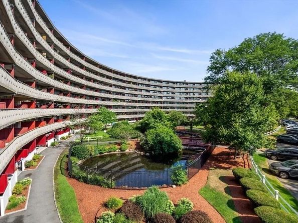 200 Swanton St 228, Winchester MA 01890