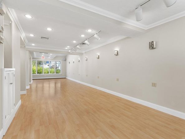 231 Bedford St, Lexington MA 02420