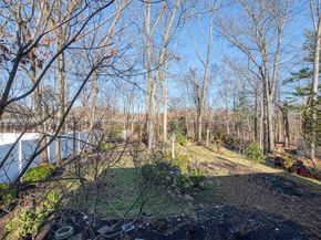 102 Alandale Ave, Brockton MA 02301