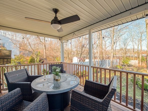 102 Alandale Ave, Brockton MA 02301