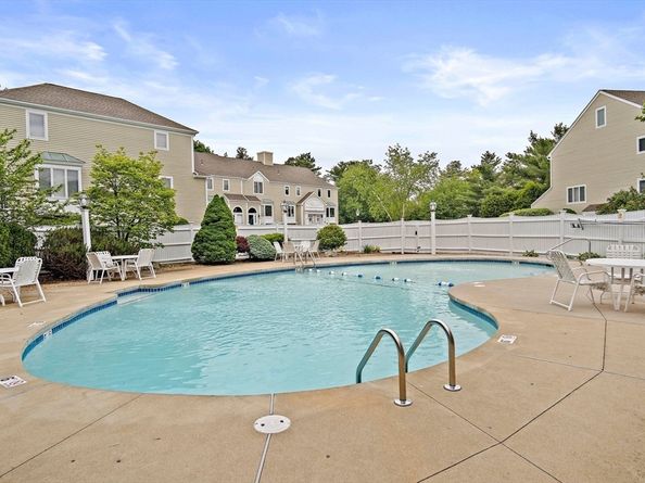 86 Abington Rd 86, Danvers MA 01923