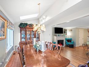 86 Abington Rd 86, Danvers MA 01923