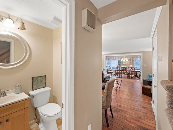 86 Abington Rd 86, Danvers MA 01923