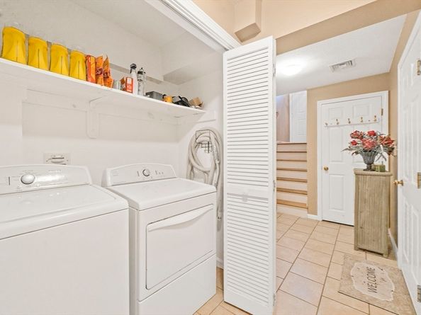 86 Abington Rd 86, Danvers MA 01923