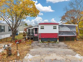 16 Francis St, Wareham MA 02538