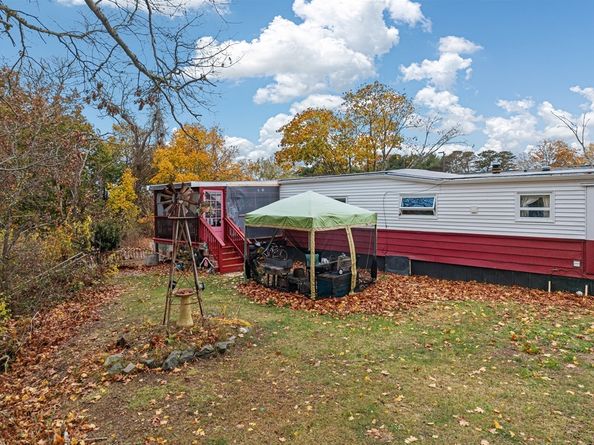 16 Francis St, Wareham MA 02538