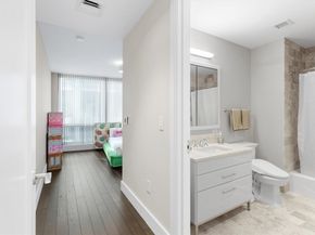 22 Liberty Dr 7M, Boston MA 02210