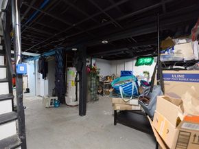 99 Clover St, Worcester MA 01603