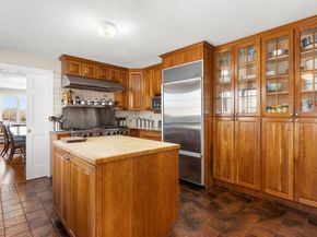 11 Pickman Rd, Beverly MA 01915