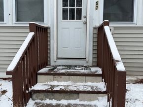 52 Maverick St, Fitchburg MA 01420