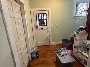 52 Maverick St, Fitchburg MA 01420