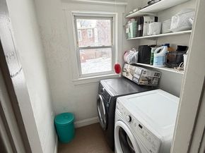 52 Maverick St, Fitchburg MA 01420