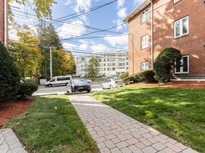 186 Lexington St 8, Watertown MA 02472