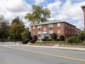 186 Lexington St 8, Watertown MA 02472