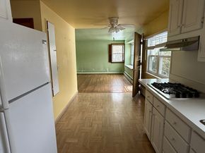 8 Sycamore Cir, Millbury MA 01527