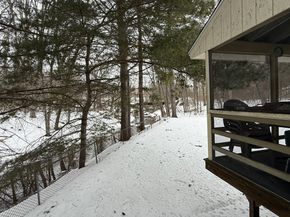 8 Sycamore Cir, Millbury MA 01527