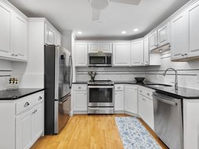 84 Walpole St 1C, Canton MA 02021