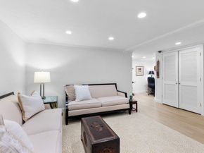 84 Walpole St 1C, Canton MA 02021