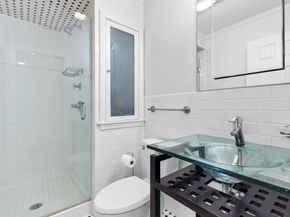 84 Walpole St 1C, Canton MA 02021