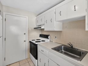 5 Washington St D4, Reading MA 01867