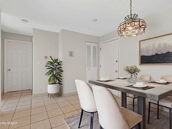 5 Washington St D4, Reading MA 01867