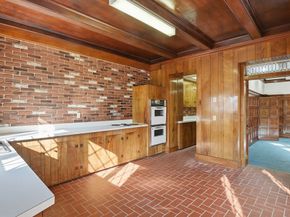 34 Elm Street, Worcester MA 01609