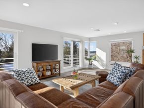 44 Seabury Point Rd, Duxbury MA 02332