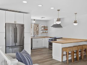 44 Seabury Point Rd, Duxbury MA 02332