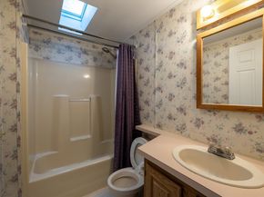 21 Fox Run, Brookfield MA 01506