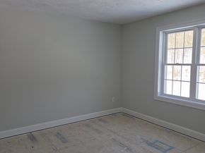 138 Elm St, Uxbridge MA 01569