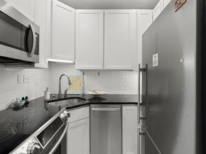 102 Charles St C, Boston MA 02114