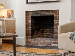 102 Charles St C, Boston MA 02114