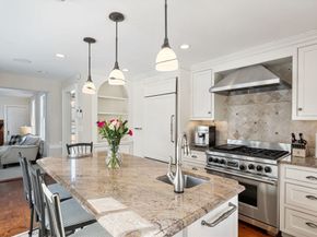 45 School St, Manchester MA 01944