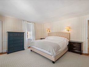 45 School St, Manchester MA 01944