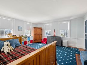 45 School St, Manchester MA 01944