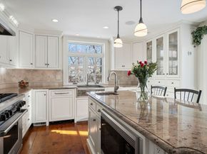 45 School St, Manchester MA 01944