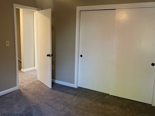 192 Pleasant St 23, Leominster MA 01453