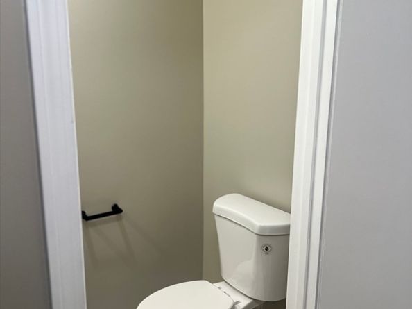 192 Pleasant St 23, Leominster MA 01453