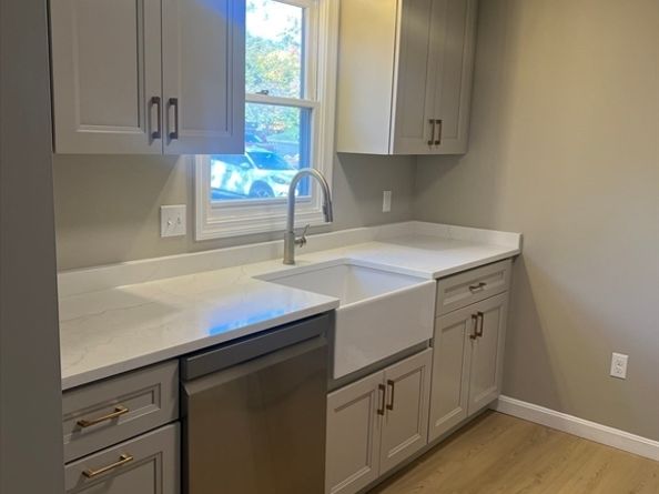 192 Pleasant St 23, Leominster MA 01453