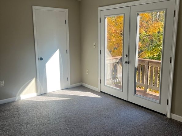 192 Pleasant St 23, Leominster MA 01453