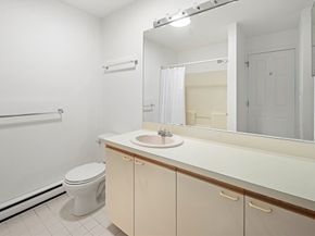 74 Hammond Place 74, Woburn MA 01801