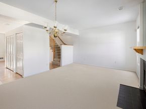 74 Hammond Place 74, Woburn MA 01801