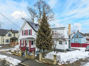 28 Clinton St, Brockton MA 02302