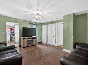 28 Clinton St, Brockton MA 02302