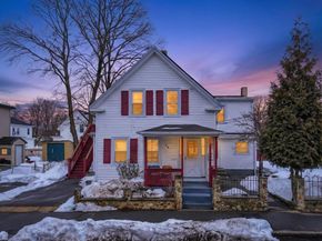 28 Clinton St, Brockton MA 02302