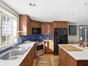 105 Lexington Rd, Concord MA 01742