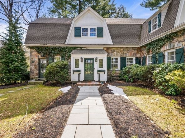 25 Longmeadow Road, Wellesley MA 02482