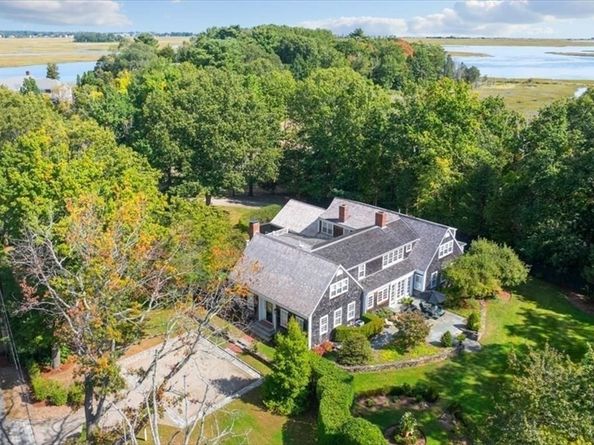 39 Bay Pond Rd, Duxbury MA 02332