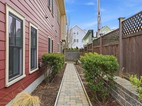 315 Highland Ave 101, Somerville MA 02144